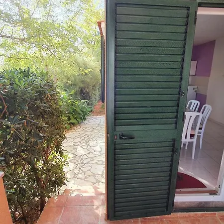 Nives Apartman *