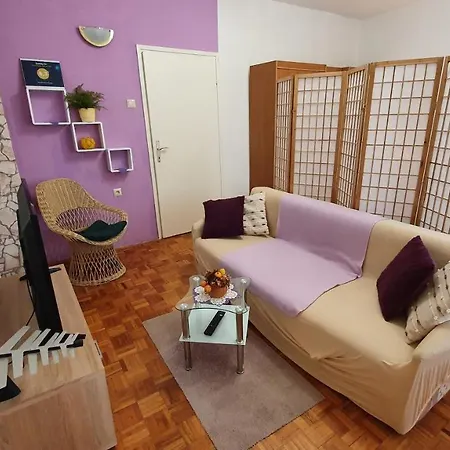 Apartments Nives * Pag Town